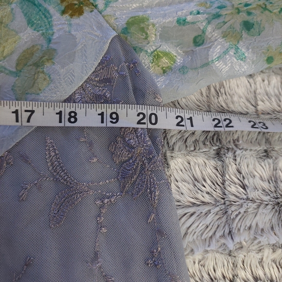 Violet Kay Large lightweight jacket - Picture 4 of 6